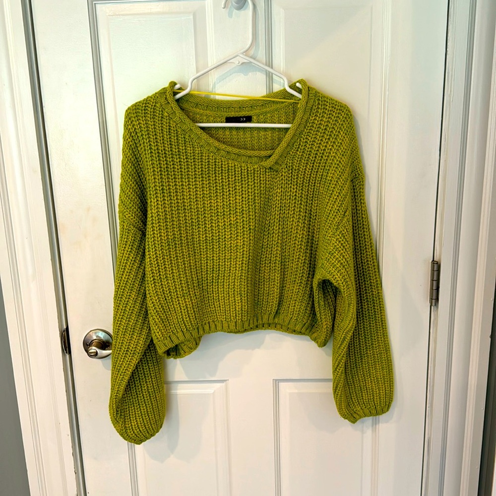 Paper moon Women’s Sweater. Size S